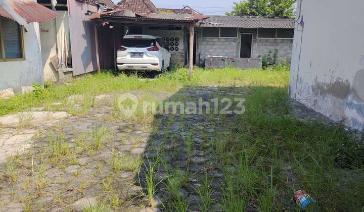 TANAH PINGGIR JALAN RAYA UTAMA GODEAN KM 6 LD 20, STRATEGIS, BONUS BANGUNAN GUDANG 7
