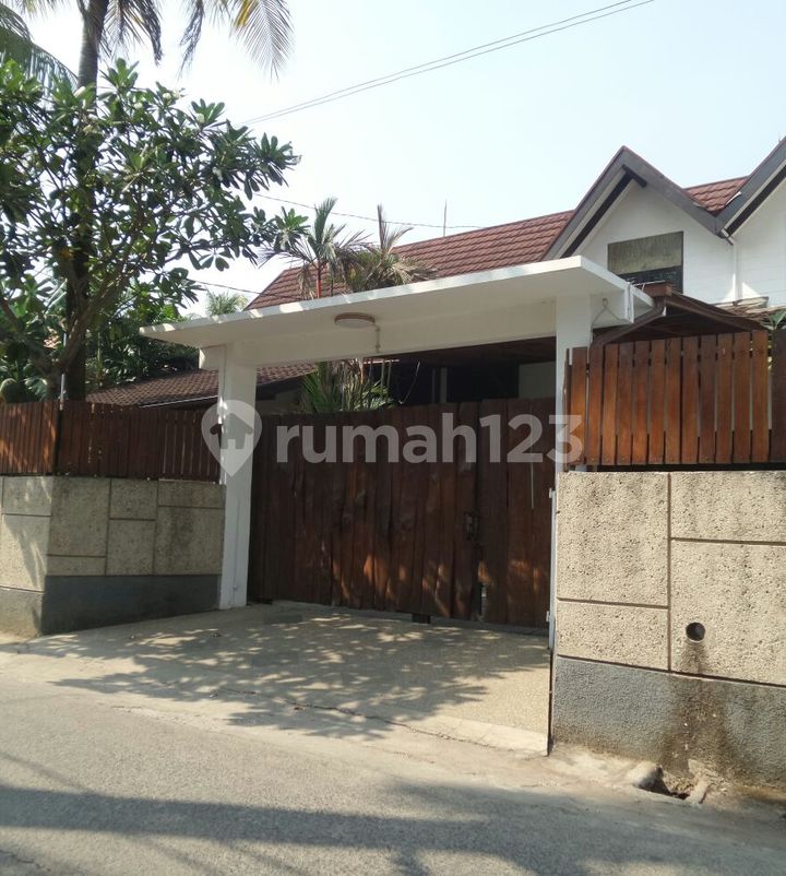 Rumah SUPER MURAH LT 894 M di Bawah Pasaran di Cinere, Depok