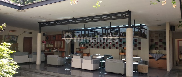 Murah!! Rumah komersil ex cafe ternama 1