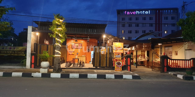 RUMAH TENGAH KOTA BOJONEGORO COCOK UNTUK KOMERSIAL TANAH LUAS SEBELAH HOTEL FAVE 1